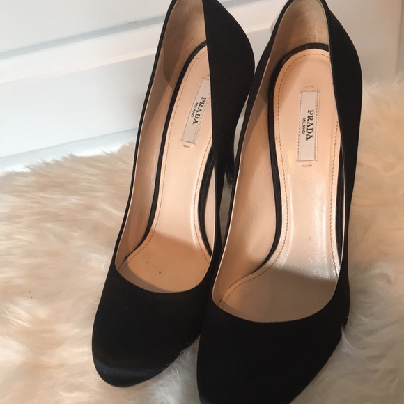 Prada black silk shoes size 39 - Picture 2 of 9